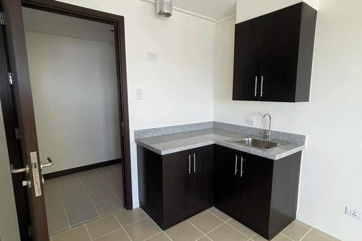 2 Bedroom Condo for Sale in Pioneer Woodlands, Barangka Ilaya, Mandaluyong, Metro Manila near MRT-3 Boni – photo 3
