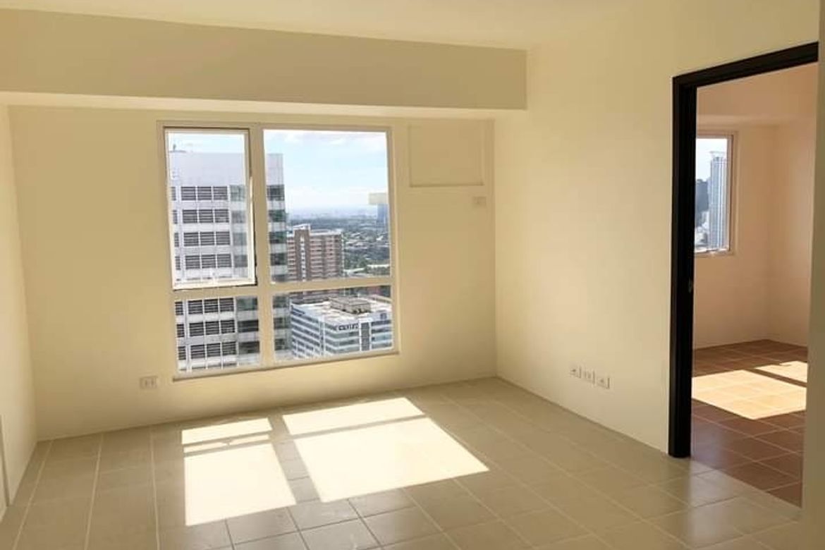 2 Bedroom Condo for Sale in Pioneer Woodlands, Barangka Ilaya, Mandaluyong, Metro Manila near MRT-3 Boni – photo 4