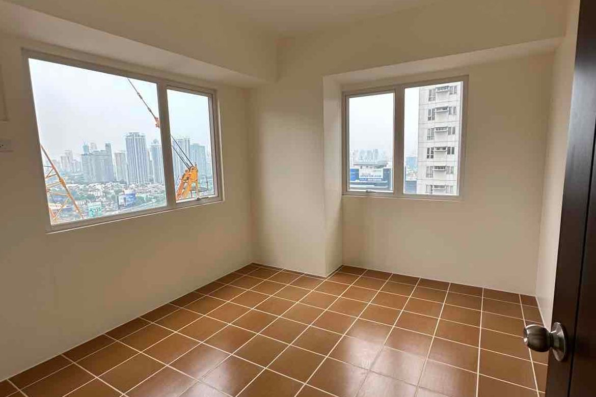 2 Bedroom Condo for Sale in Pioneer Woodlands, Barangka Ilaya, Mandaluyong, Metro Manila near MRT-3 Boni – photo 5