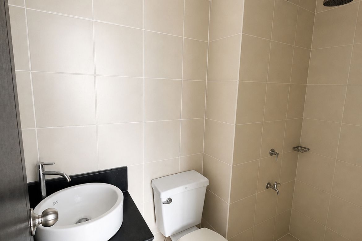 2 Bedroom Condo for Sale in Pioneer Woodlands, Barangka Ilaya, Mandaluyong, Metro Manila near MRT-3 Boni – photo 8
