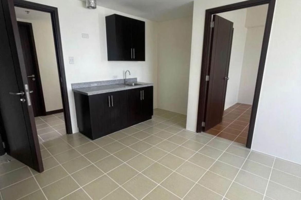 2 Bedroom Condo for Sale in Pioneer Woodlands, Barangka Ilaya, Mandaluyong, Metro Manila near MRT-3 Boni – photo 3