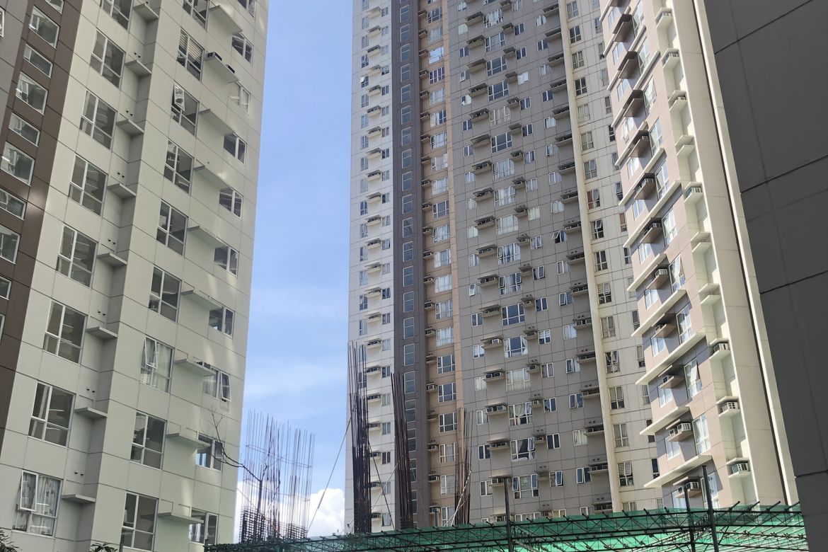 2 Bedroom Condo for Sale in Pioneer Woodlands, Barangka Ilaya, Mandaluyong, Metro Manila near MRT-3 Boni – photo 2