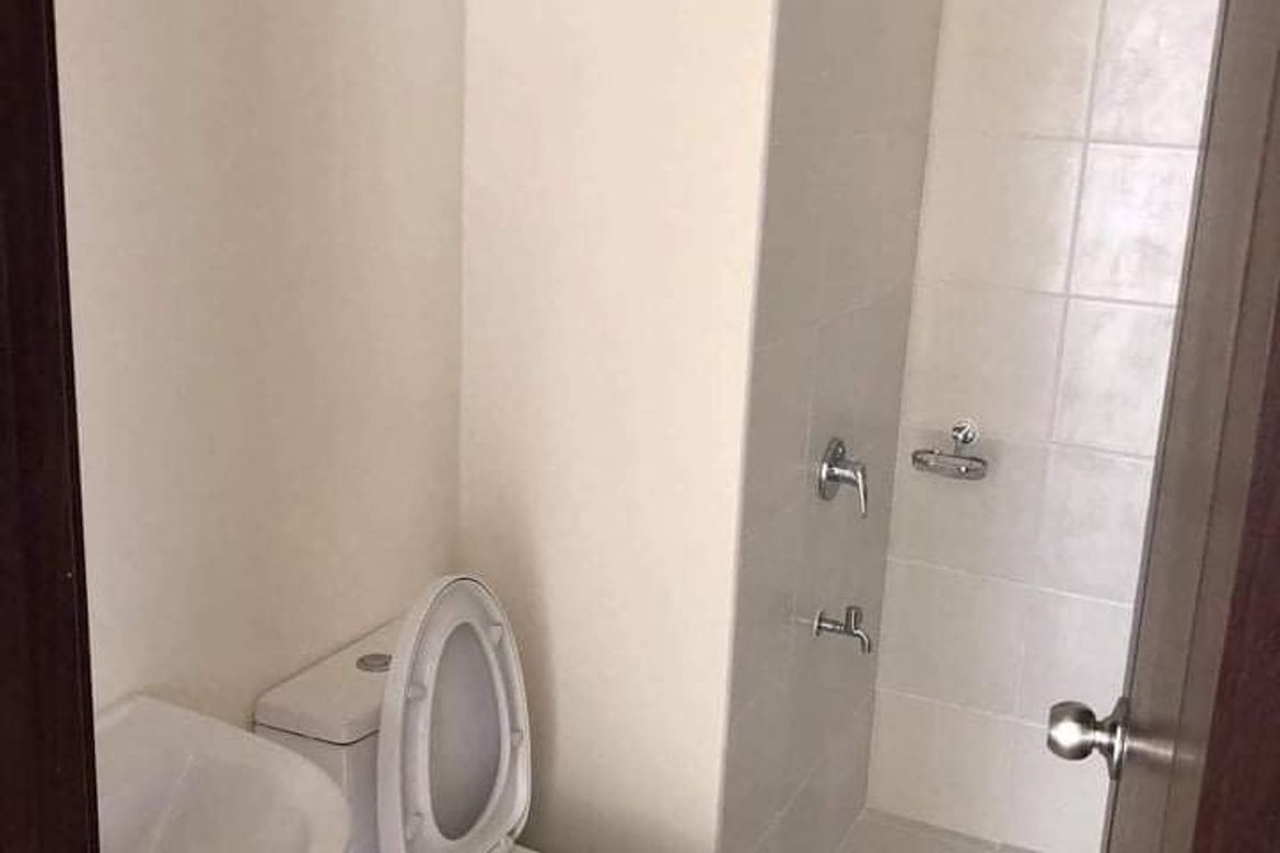 2 Bedroom Condo for Sale in Pioneer Woodlands, Barangka Ilaya, Mandaluyong, Metro Manila near MRT-3 Boni – photo 6