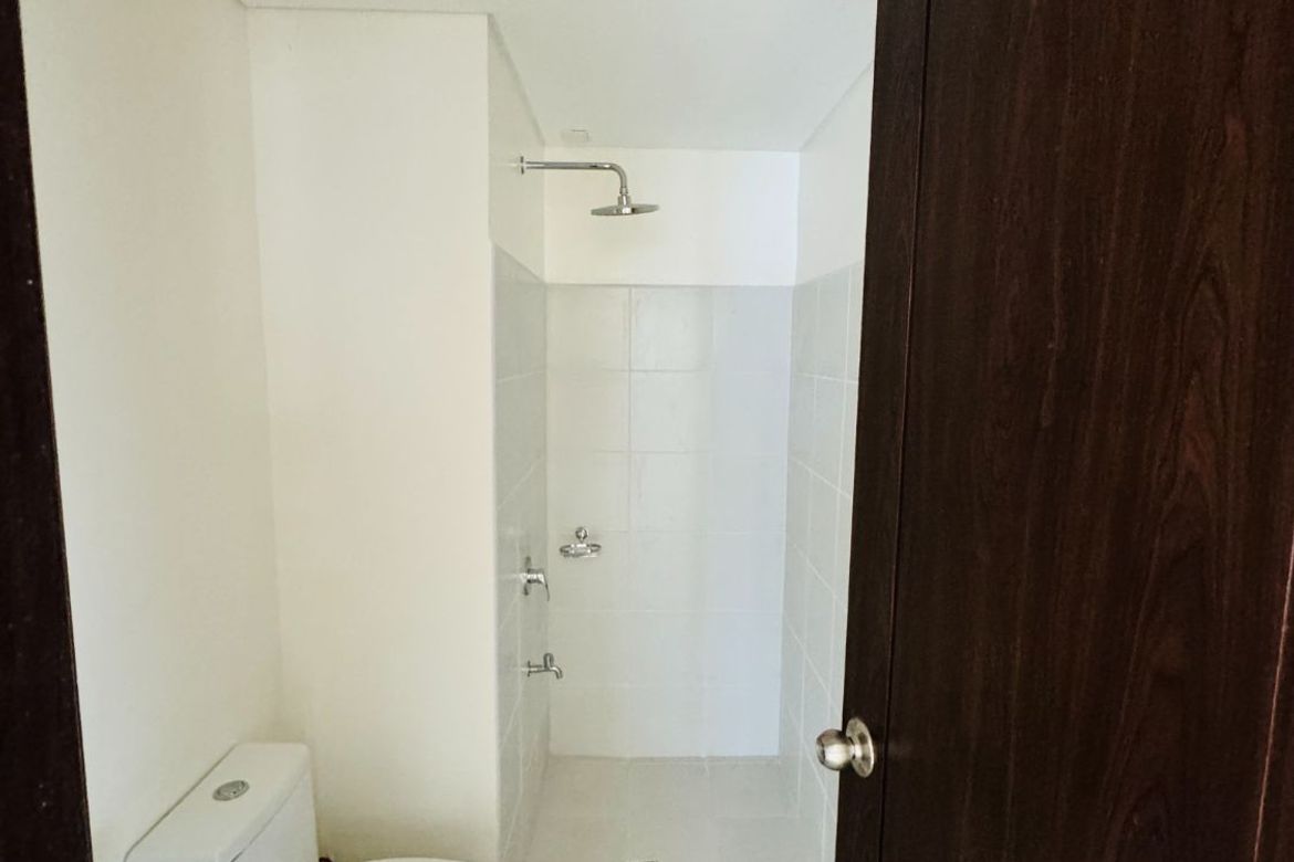 2 Bedroom Condo for Sale in Pioneer Woodlands, Barangka Ilaya, Mandaluyong, Metro Manila near MRT-3 Boni – photo 8