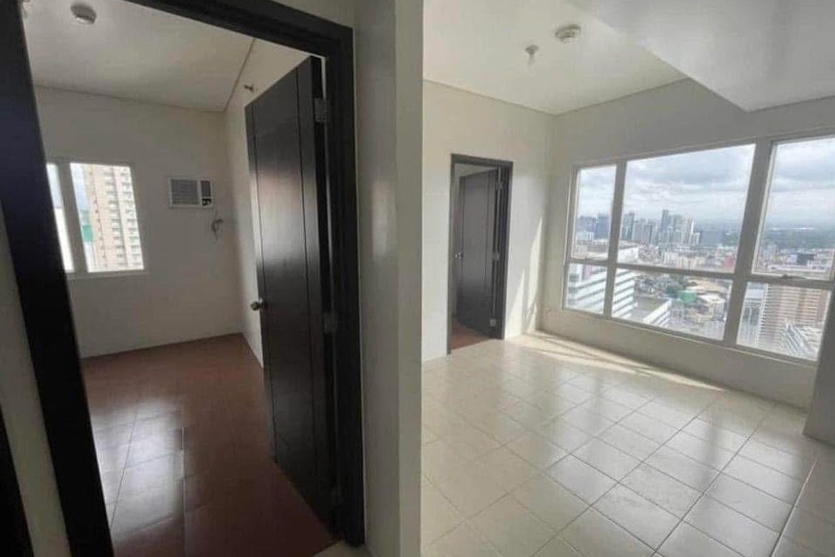 2 Bedroom Condo for Sale in Pioneer Woodlands, Barangka Ilaya, Mandaluyong, Metro Manila near MRT-3 Boni – photo 2