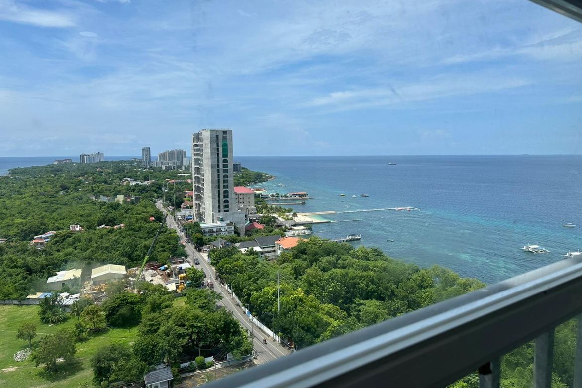 2 Bedroom Condo for Sale in Punta Engaño, Lapu-Lapu, Cebu