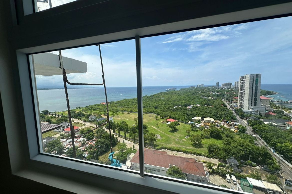 2 Bedroom Condo for Sale in Punta Engaño, Lapu-Lapu, Cebu – photo 5
