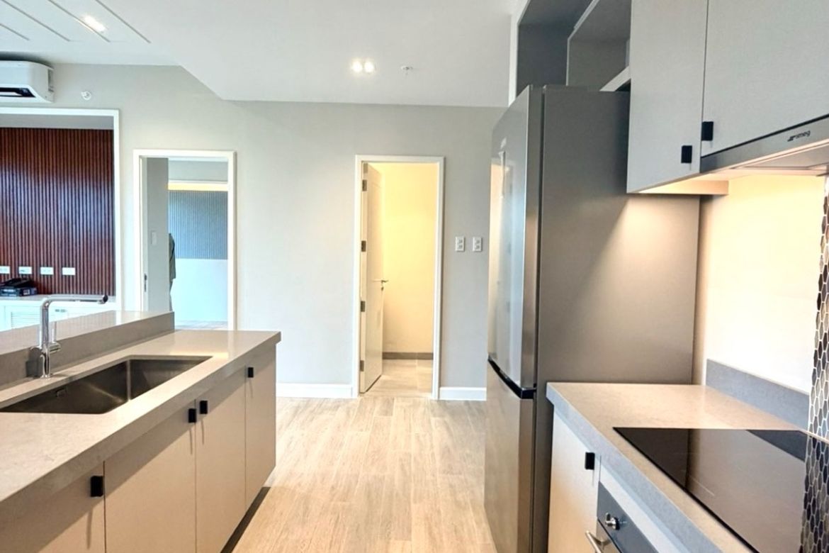 2 Bedroom Condo for Sale in Punta Engaño, Lapu-Lapu, Cebu – photo 7