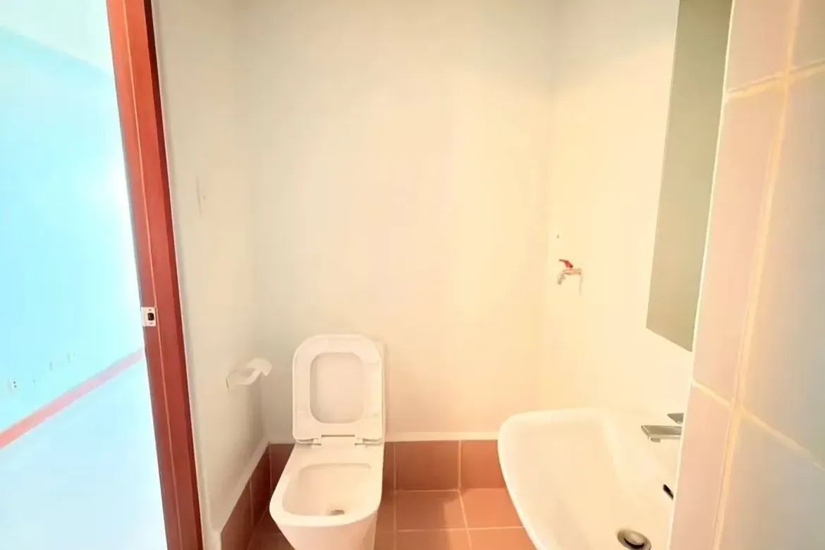 2 Bedroom Condo for Sale in Quantum Residences, Barangay 49, Pasay, Metro Manila near LRT-1 Gil Puyat – photo 5