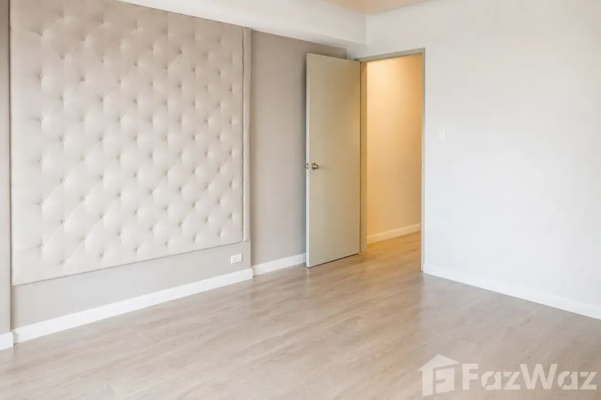 2 Bedroom Condo for Sale in Ramon Magsaysay, Quezon City, Metro Manila near LRT-1 Roosevelt – photo 8