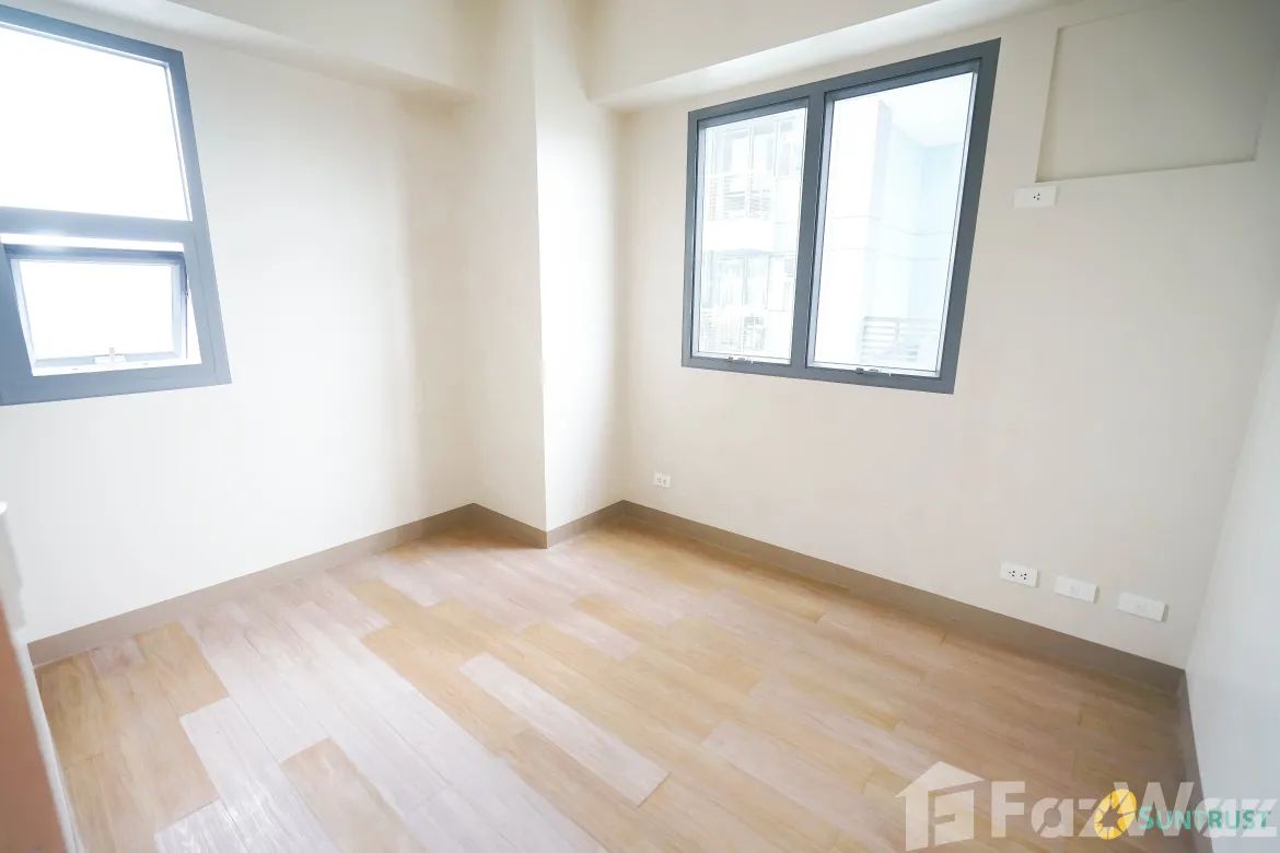 2 Bedroom Condo for Sale in Ramon Magsaysay, Quezon City, Metro Manila near LRT-1 Roosevelt