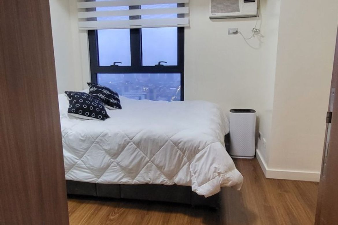 2 Bedroom Condo for Sale in San Antonio, Pasig, Metro Manila near MRT-3 Ortigas