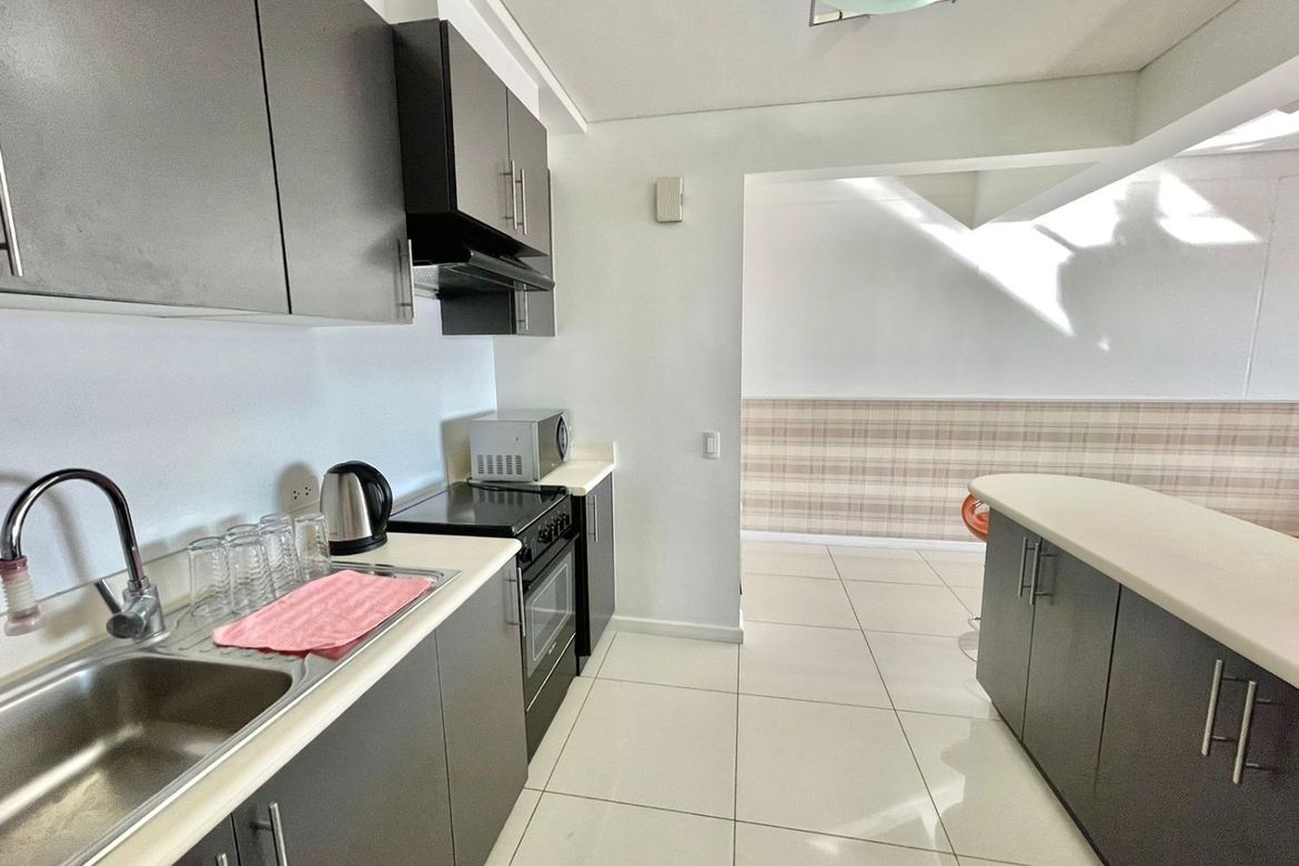 2 Bedroom Condo for Sale in San Lorenzo, Makati City – photo 4