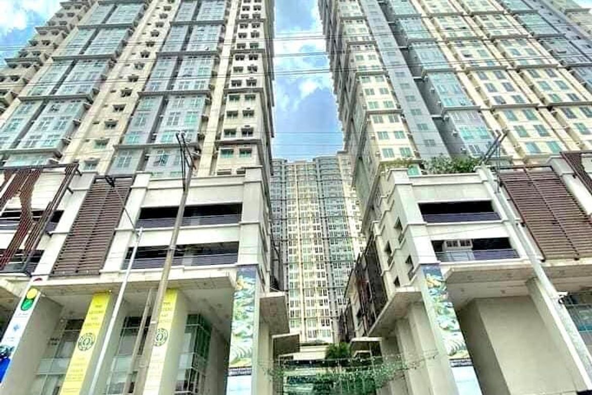 2 Bedroom Condo for Sale in San Lorenzo Place, Bangkal, Makati City near MRT-3 Magallanes – photo 15