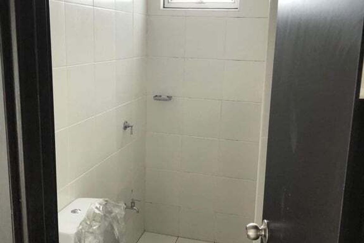 2 Bedroom Condo for Sale in San Lorenzo Place, Bangkal, Makati City near MRT-3 Magallanes – photo 11