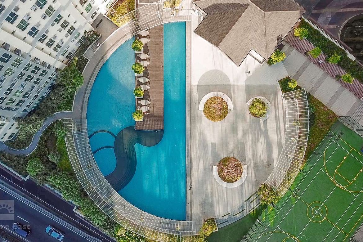 2 Bedroom Condo for Sale in San Lorenzo Place, Bangkal, Makati, Metro Manila near MRT-3 Magallanes – photo 5