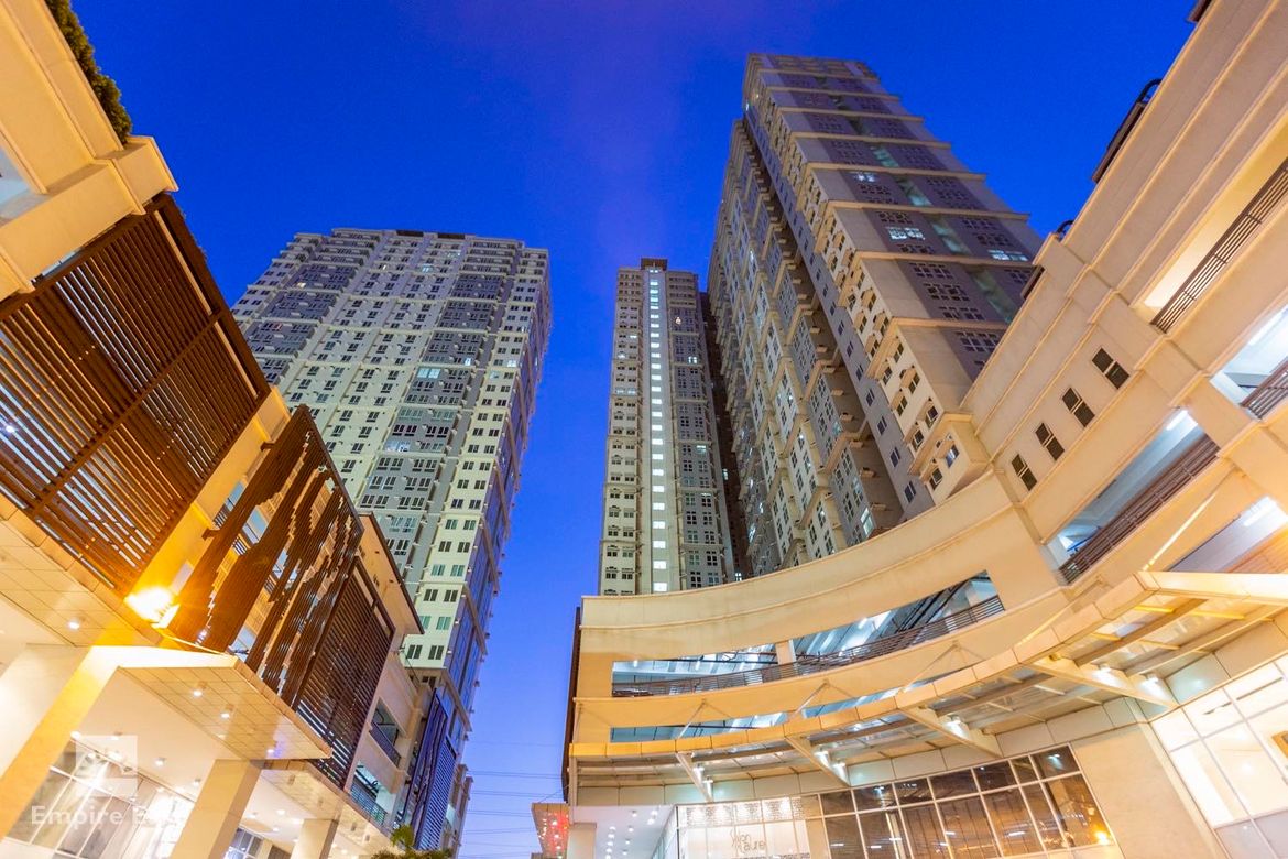 2 Bedroom Condo for Sale in San Lorenzo Place, Bangkal, Makati, Metro Manila near MRT-3 Magallanes – photo 8
