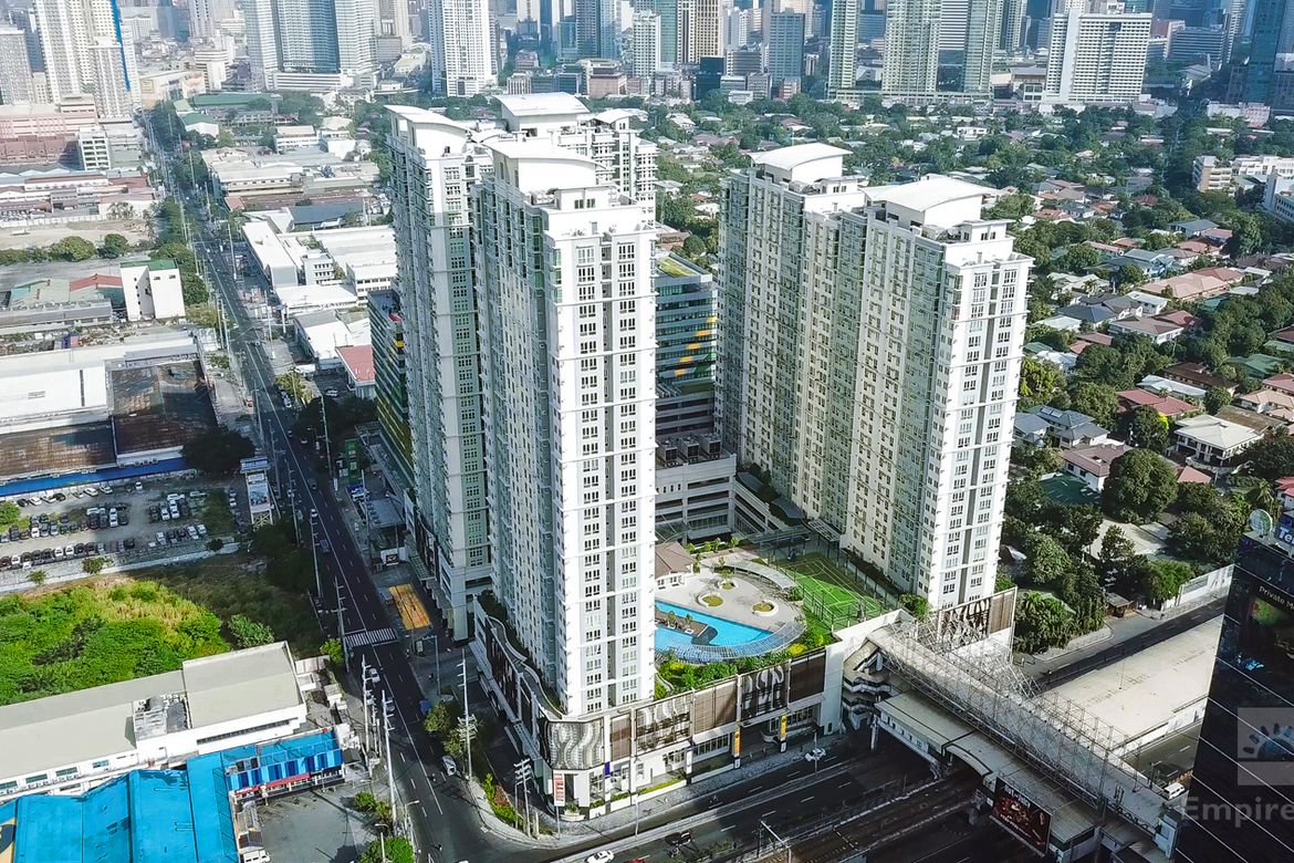 2 Bedroom Condo for Sale in San Lorenzo Place, Bangkal, Makati, Metro Manila near MRT-3 Magallanes – photo 3