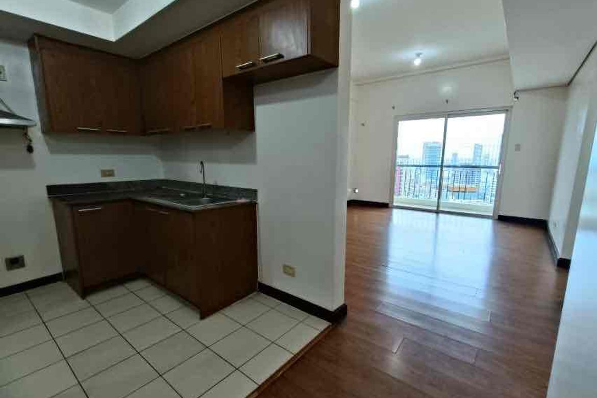 2 Bedroom Condo for Sale in San Nicolas, Manila, Metro Manila near LRT-1 Central Terminal – photo 5
