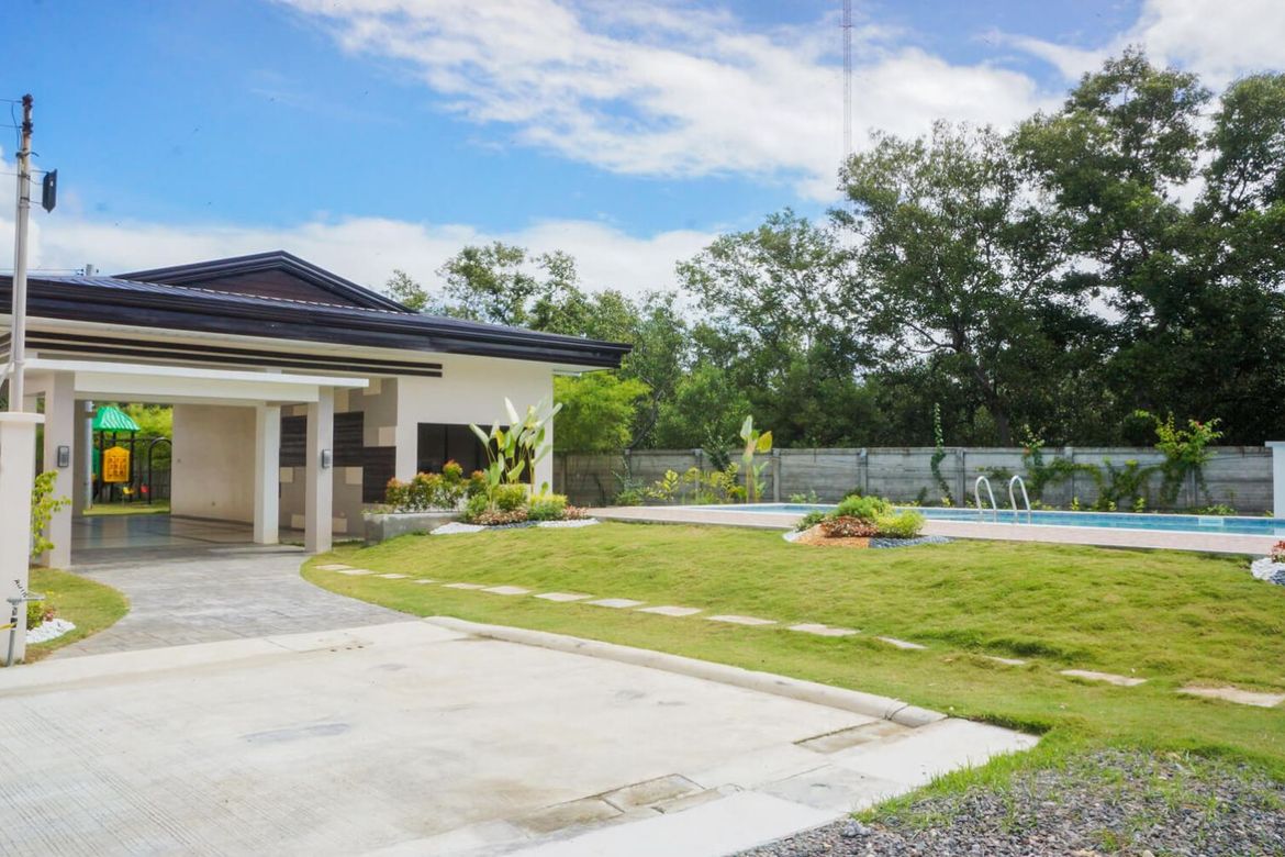 2 Bedroom Condo for Sale in San Roque, Talisay, Cebu