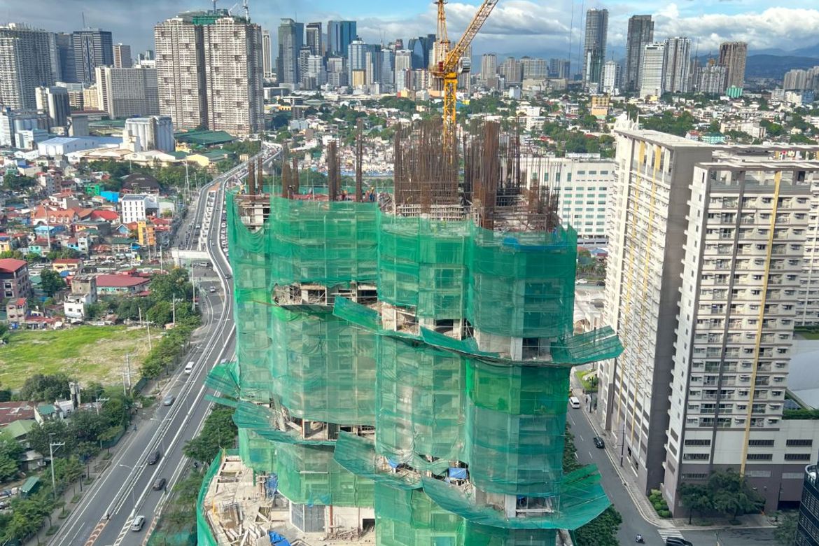 2 Bedroom Condo for Sale in Santa Cruz, Manila, Metro Manila near LRT-1 Doroteo Jose – photo 2