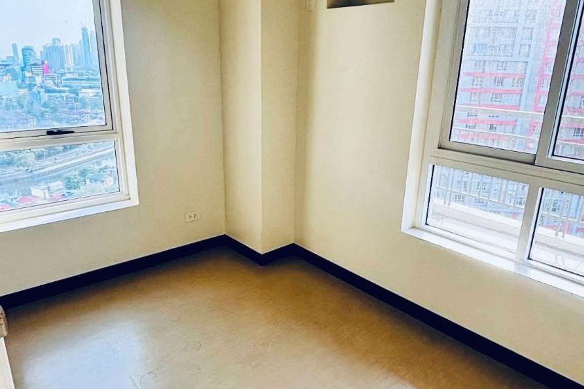 2 Bedroom Condo for Sale in Sheridan Towers, Buayang Bato, Mandaluyong, Metro Manila near MRT-3 Boni – photo 4