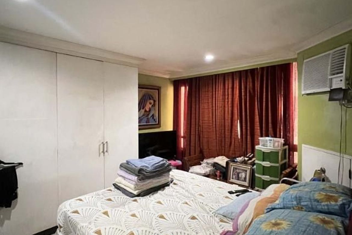 2 Bedroom Condo for Sale in Skyway Twin Towers, Oranbo, Pasig, Metro Manila