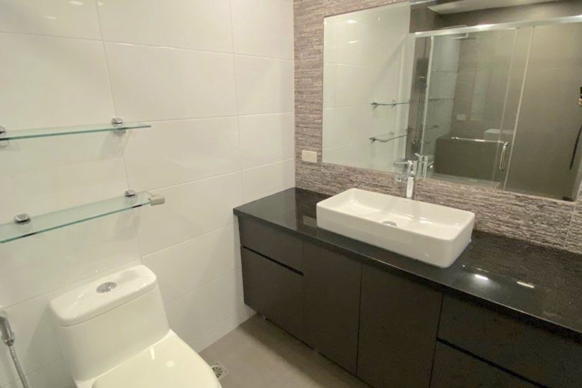 2 Bedroom Condo for Sale in South of Market, BGC, Taguig – photo 6
