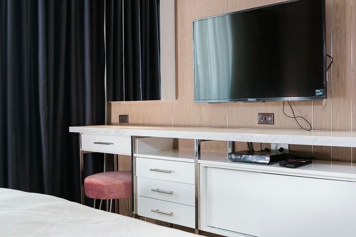 2 Bedroom Condo for Sale in St. Moritz Private Estate, BGC, Taguig – photo 10
