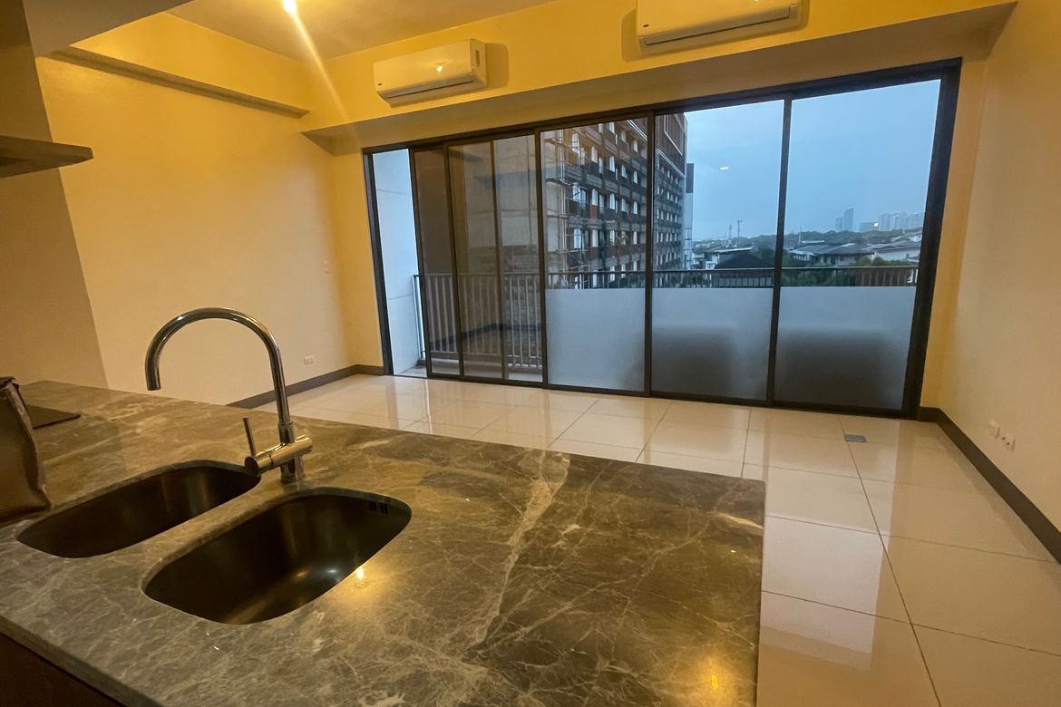 2 Bedroom Condo for Sale in St. Moritz Private Estate, BGC, Taguig
