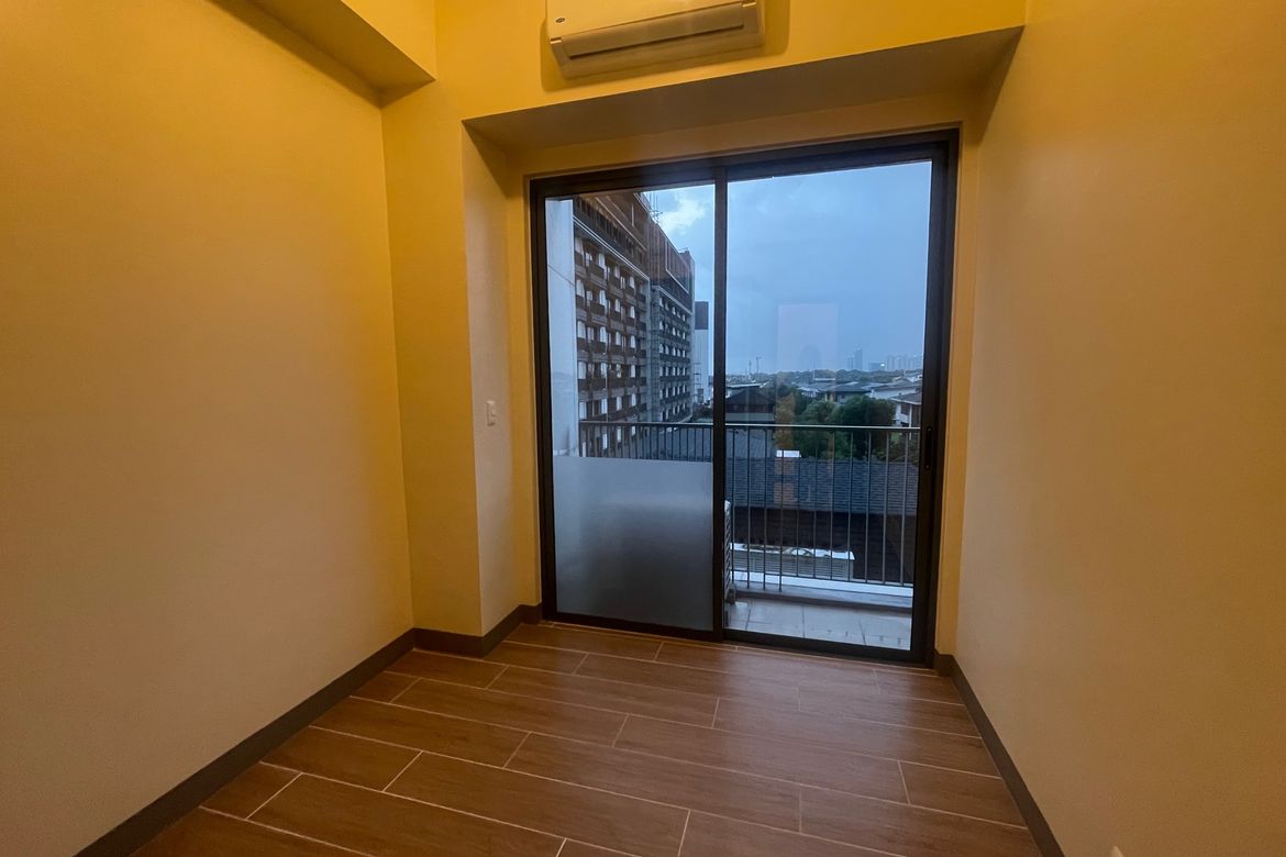 2 Bedroom Condo for Sale in St. Moritz Private Estate, BGC, Taguig – photo 10