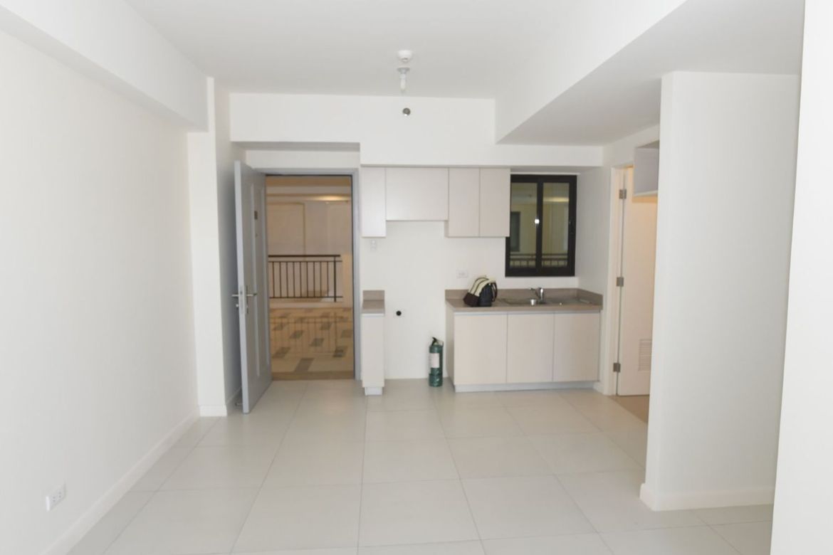2 Bedroom Condo for Sale in Sucat, Muntinlupa, Metro Manila