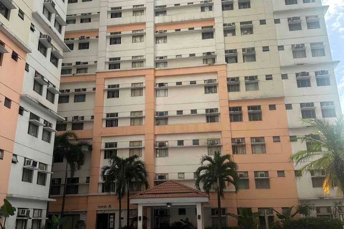 2 Bedroom Condo for Sale in Suntrust Adriatico Gardens, Malate, Manila, Metro Manila near LRT-1 Vito Cruz