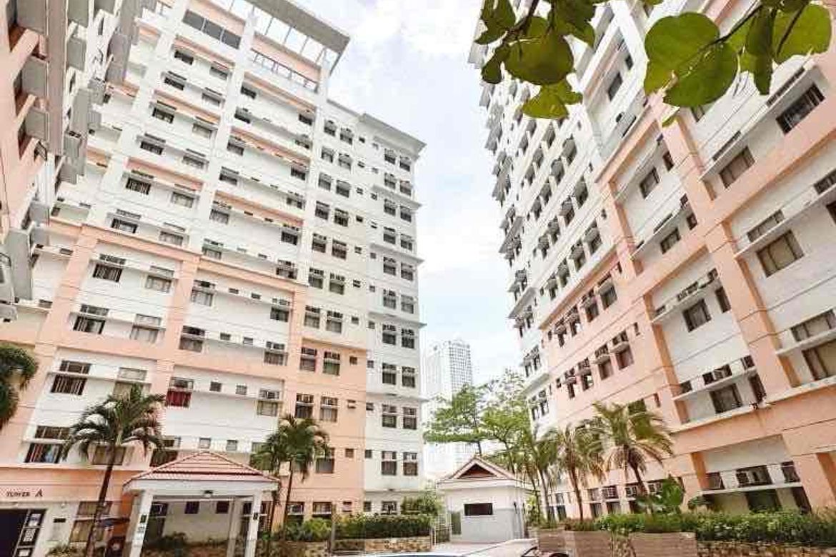 2 Bedroom Condo for Sale in Suntrust Adriatico Gardens, Malate, Manila, Metro Manila near LRT-1 Vito Cruz – photo 2