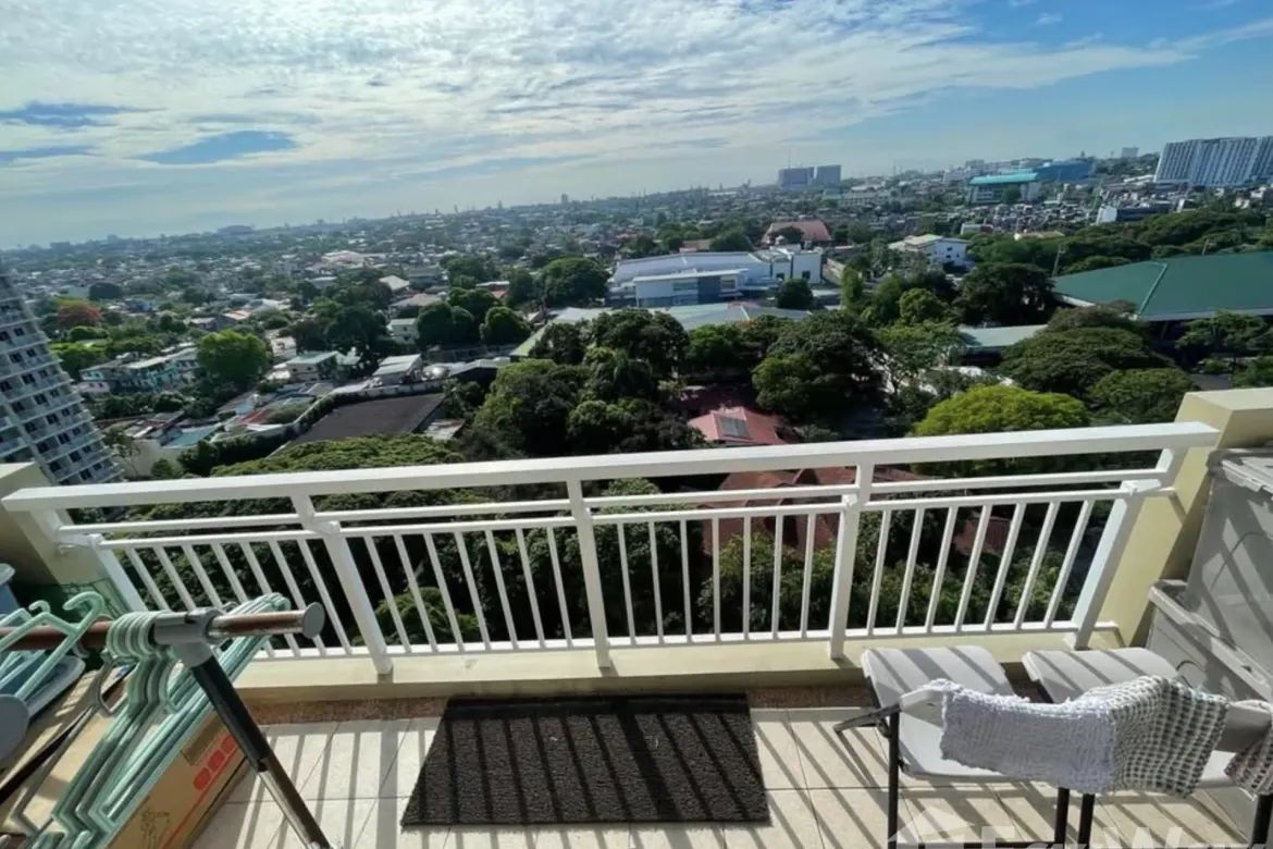 2 Bedroom Condo for Sale in The Atherton, San Antonio, Parañaque, Metro Manila