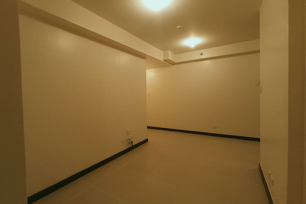 2 Bedroom Condo for Sale in The Crestmont, South Triangle, Quezon City, Metro Manila near MRT-3 Quezon Avenue – photo 4