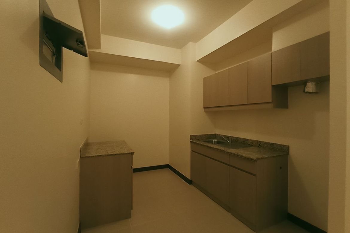 2 Bedroom Condo for Sale in The Crestmont, South Triangle, Quezon City, Metro Manila near MRT-3 Quezon Avenue – photo 5