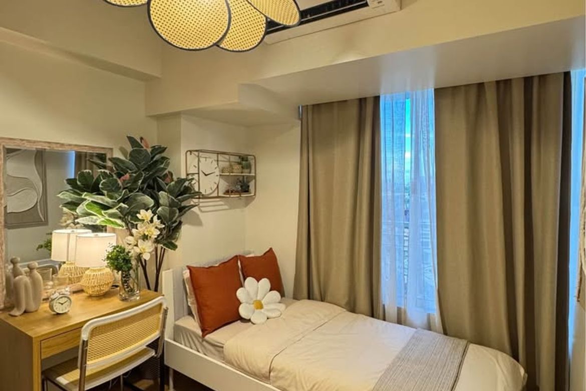 2 Bedroom Condo for Sale in The Crestmont, South Triangle, Quezon City, Metro Manila near MRT-3 Quezon Avenue – photo 7