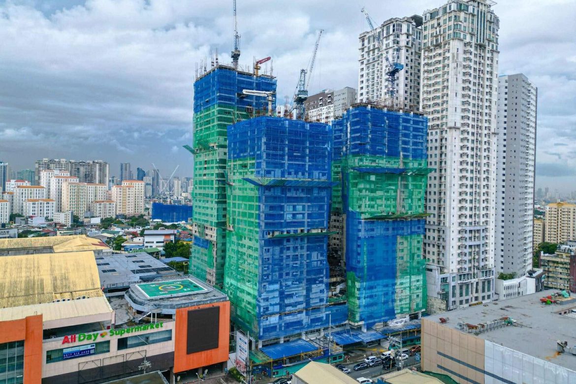 2 Bedroom Condo for Sale in The Paddington Place, Highway Hills, Mandaluyong, Metro Manila near MRT-3 Shaw Boulevard – photo 4