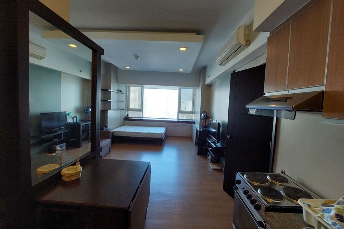 2 Bedroom Condo for Sale in The St. Francis Shangri-La Place, Wack-Wack Greenhills, Mandaluyong, Metro Manila near MRT-3 Shaw Boulevard – photo 5