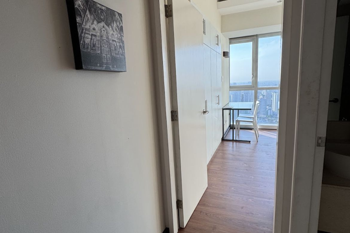 2 Bedroom Condo for Sale in The St. Francis Shangri-La Place, Wack-Wack Greenhills, Mandaluyong, Metro Manila near MRT-3 Shaw Boulevard – photo 4