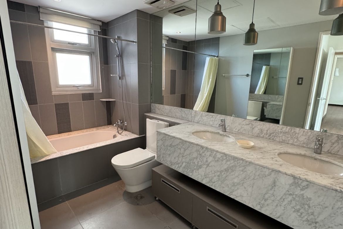 2 Bedroom Condo for Sale in The St. Francis Shangri-La Place, Wack-Wack Greenhills, Mandaluyong, Metro Manila near MRT-3 Shaw Boulevard – photo 7