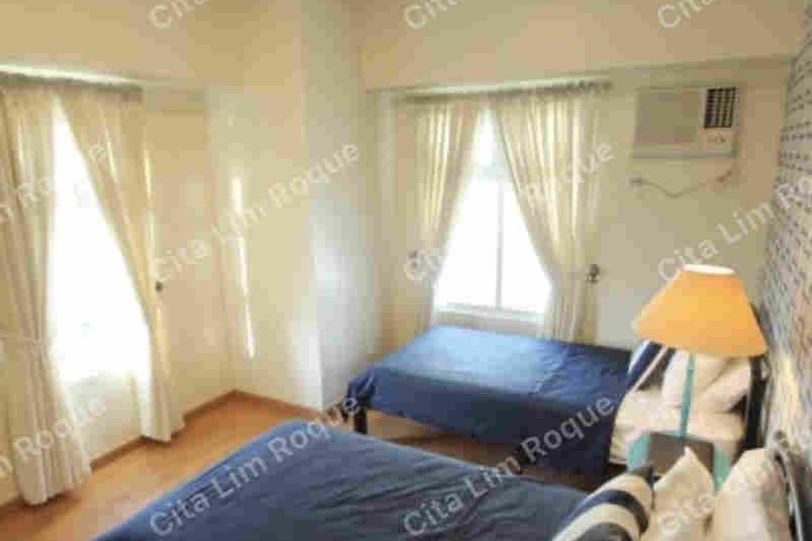 2 Bedroom Condo for Sale in The Trion Towers, BGC, Taguig – photo 16