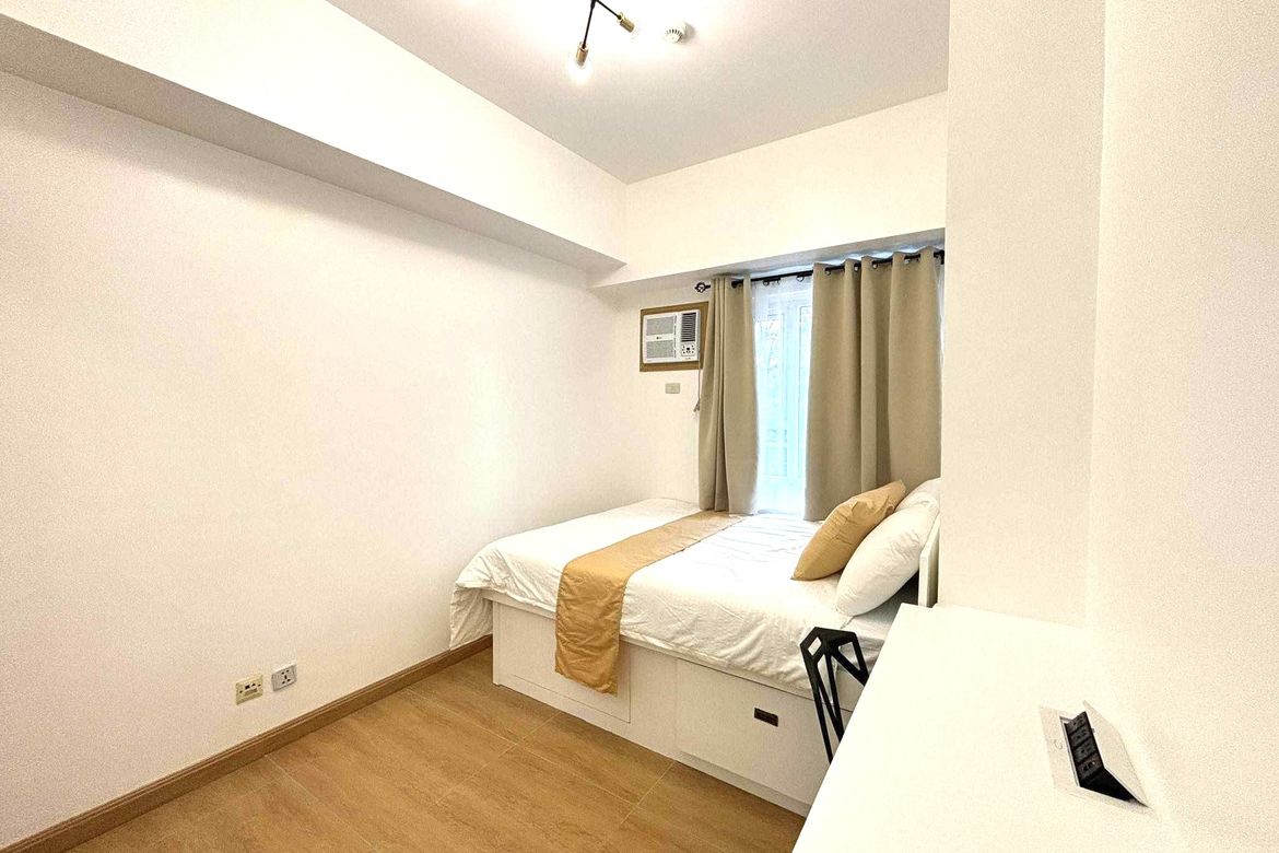 2 Bedroom Condo for Sale in The Trion Towers, BGC, Taguig, Metro Manila – photo 4