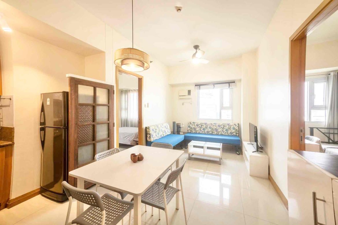 2 Bedroom Condo for Sale in The Trion Towers I, BGC, Taguig – photo 6