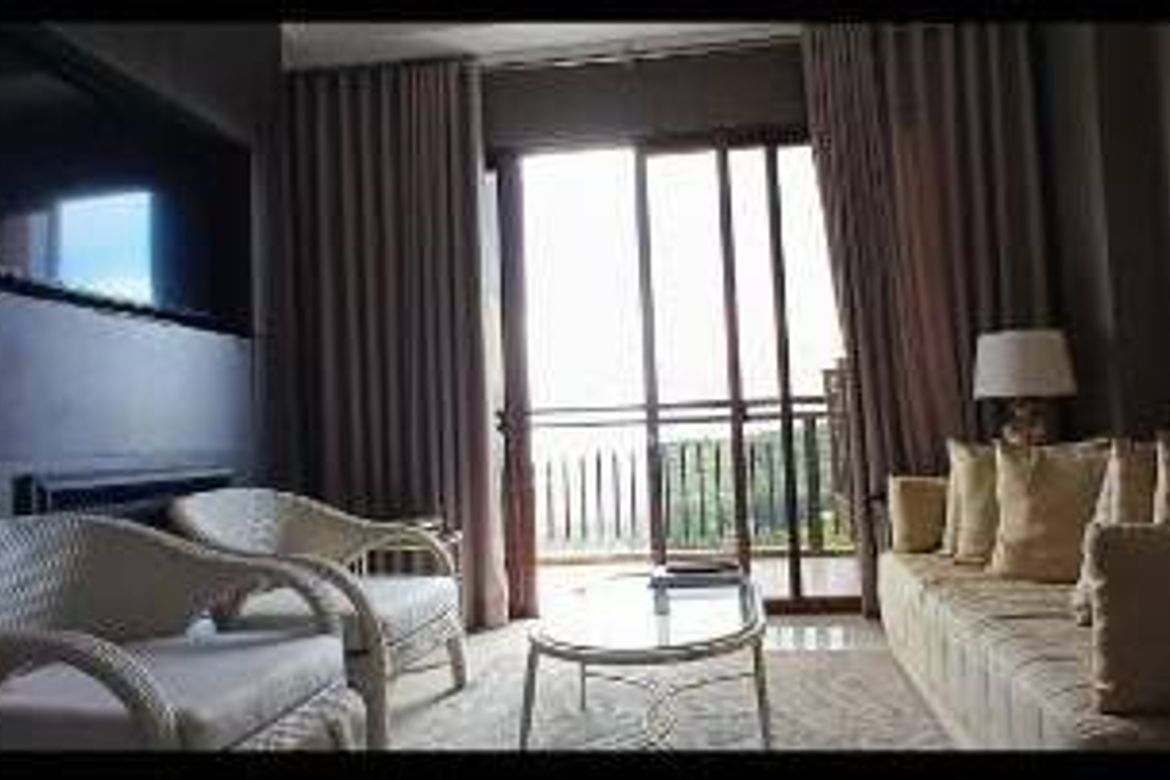 2 Bedroom Condo for Sale in The Woodridge at Tagaytay Highlands, Calabuso, Tagaytay, Cavite – photo 4