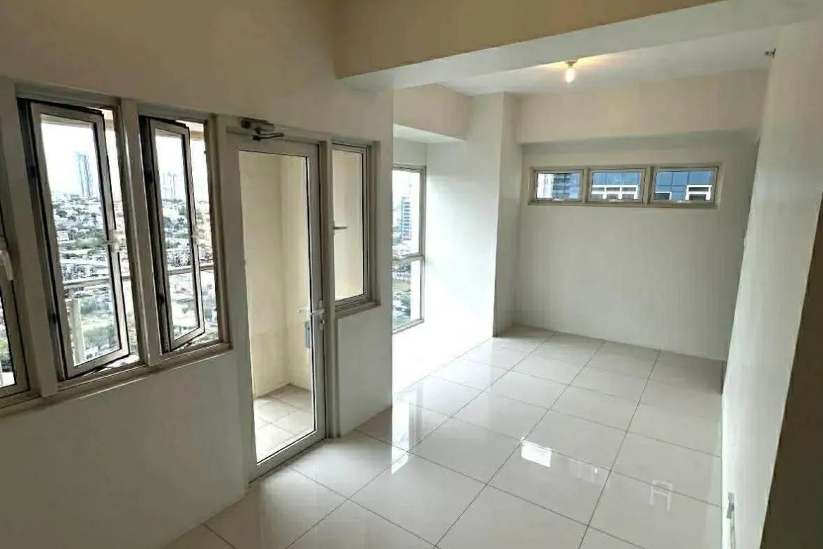 2 Bedroom Condo for Sale in Times Square West, BGC, Taguig – photo 6