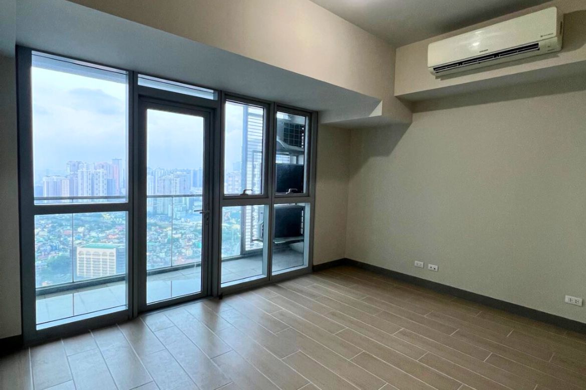 2 Bedroom Condo for Sale in Uptown Parksuites, BGC, Taguig – photo 6