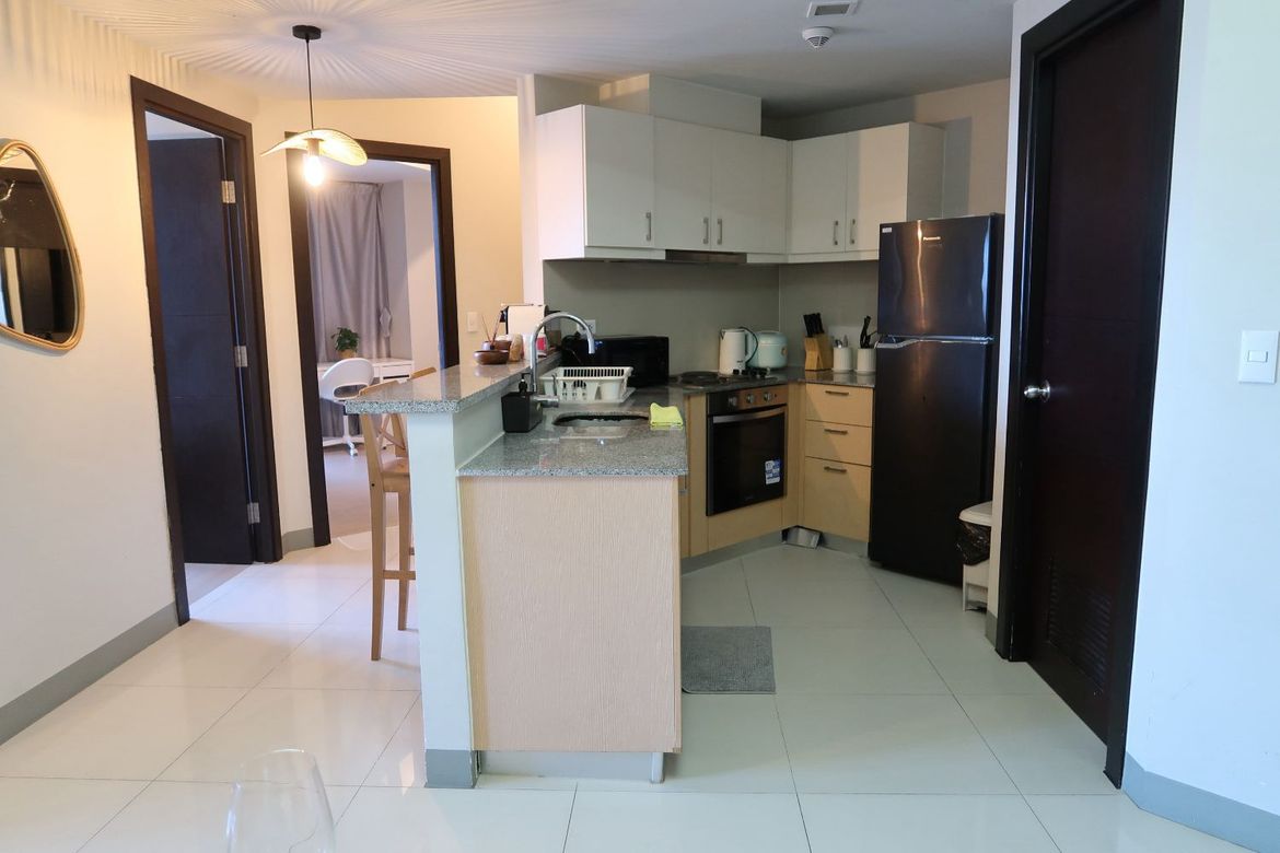 2 Bedroom Condo for Sale in Uptown Parksuites, BGC, Taguig – photo 7