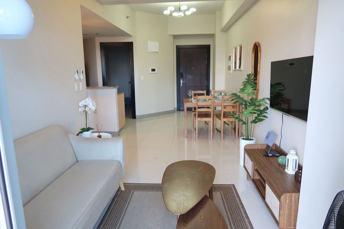 2 Bedroom Condo for Sale in Uptown Parksuites, BGC, Taguig – photo 8